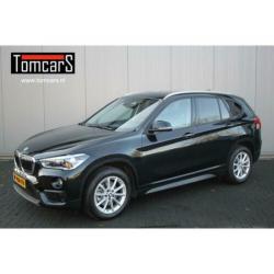 BMW X1 sDrive18i Aut. Executive-edition Sportstoelen/Navigat