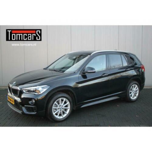 BMW X1 sDrive18i Aut. Executive-edition Sportstoelen/Navigat