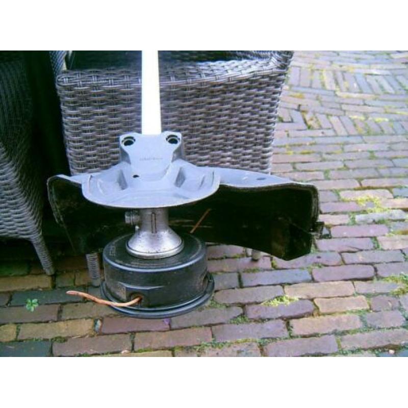 Dolmar accupack met bosmaaier en heggenschaar