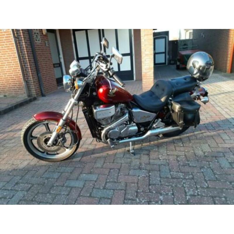 Honda shadow 700