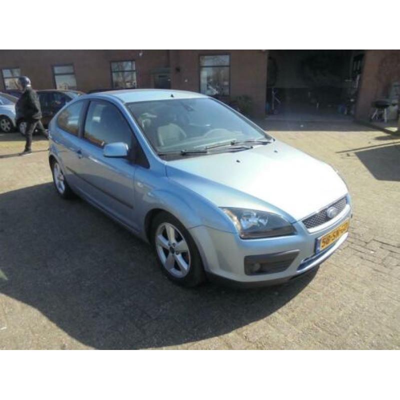 Ford Focus 1.6 TDCI Futura 3drs,bj06euro4,airco,enz,zeer moo