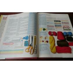 De nieuwe handwerk encyclopedie - Judy Brittain, Oosterbaan