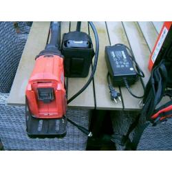 Dolmar accupack met bosmaaier en heggenschaar