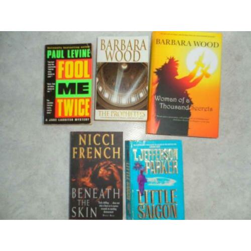 thrillers Wood, French, Forsyth, Pattison, Picoult, Robinson