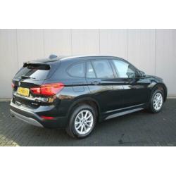 BMW X1 sDrive18i Aut. Executive-edition Sportstoelen/Navigat