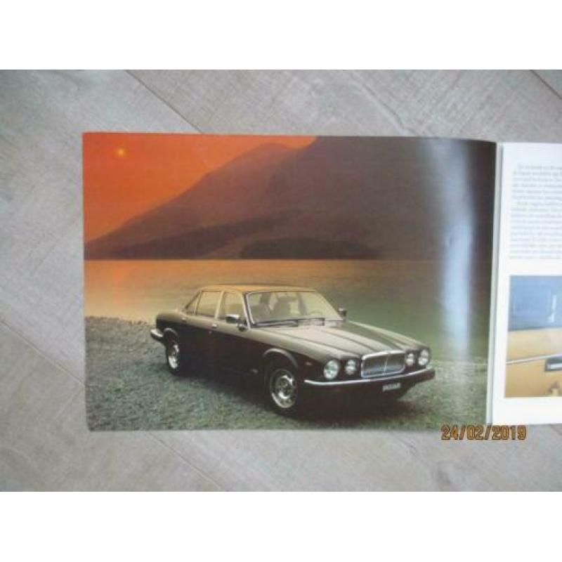Jaguar XJ 1983 Serie 3 folders !! .