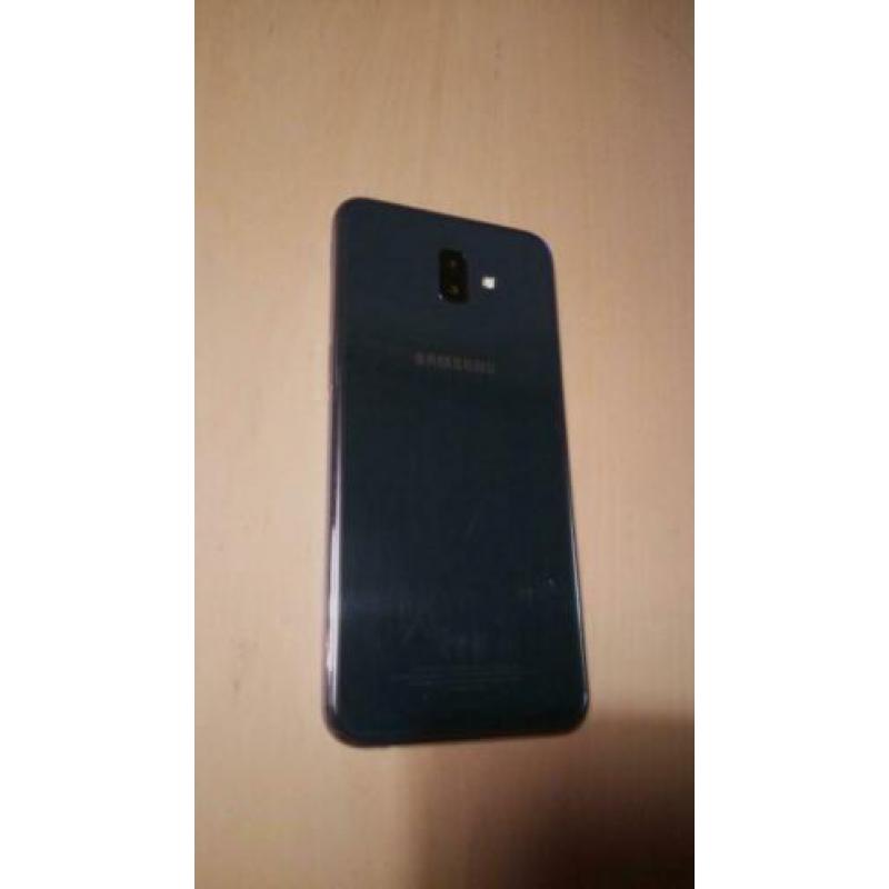 Samsung J6+