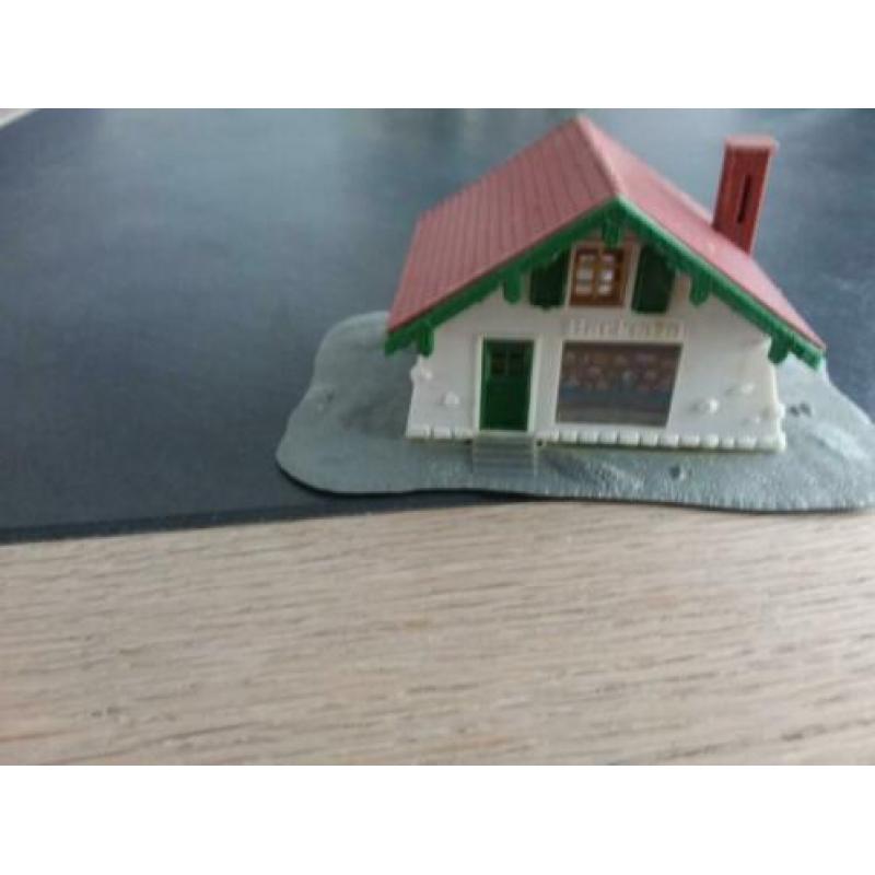 Mooie serie model huisjes van HO.