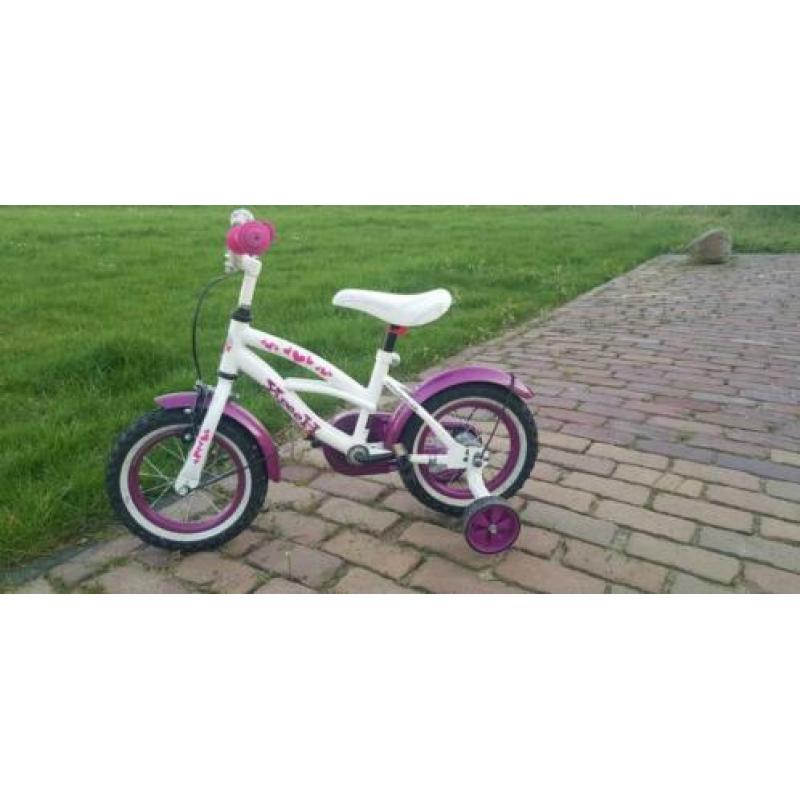 Kinderfiets met zijwieltjes