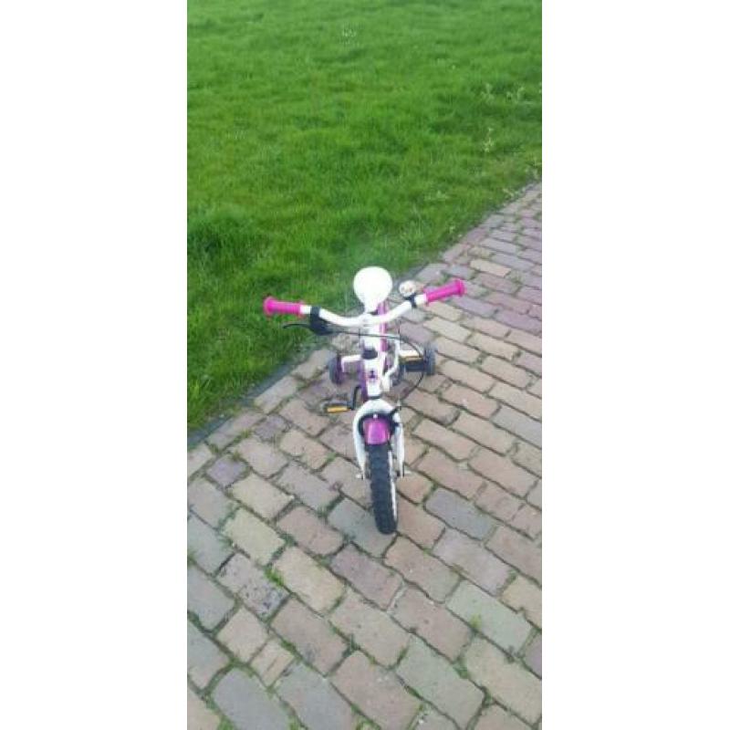 Kinderfiets met zijwieltjes