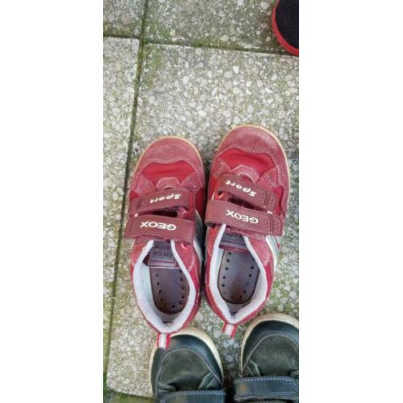 Partij Kinder schoenen maat 27