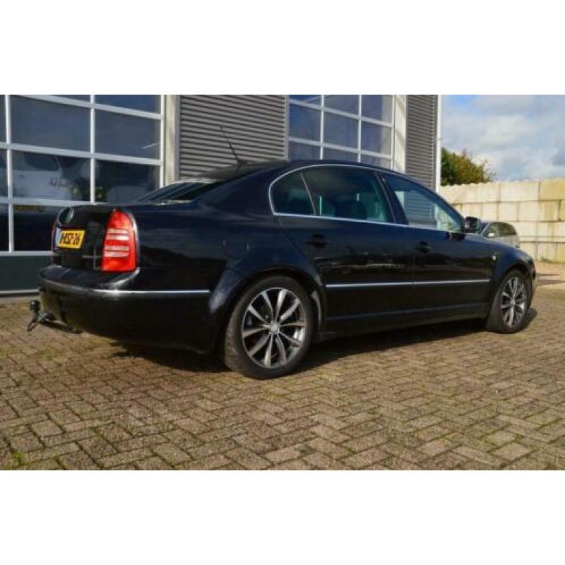 Skoda Superb 2.5 V6 TDI Elegance