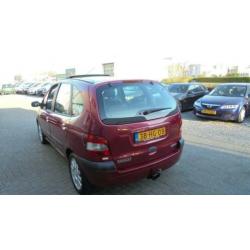 Renault Scénic 2.0-16V Privilège