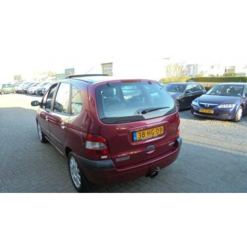 Renault Scénic 2.0-16V Privilège