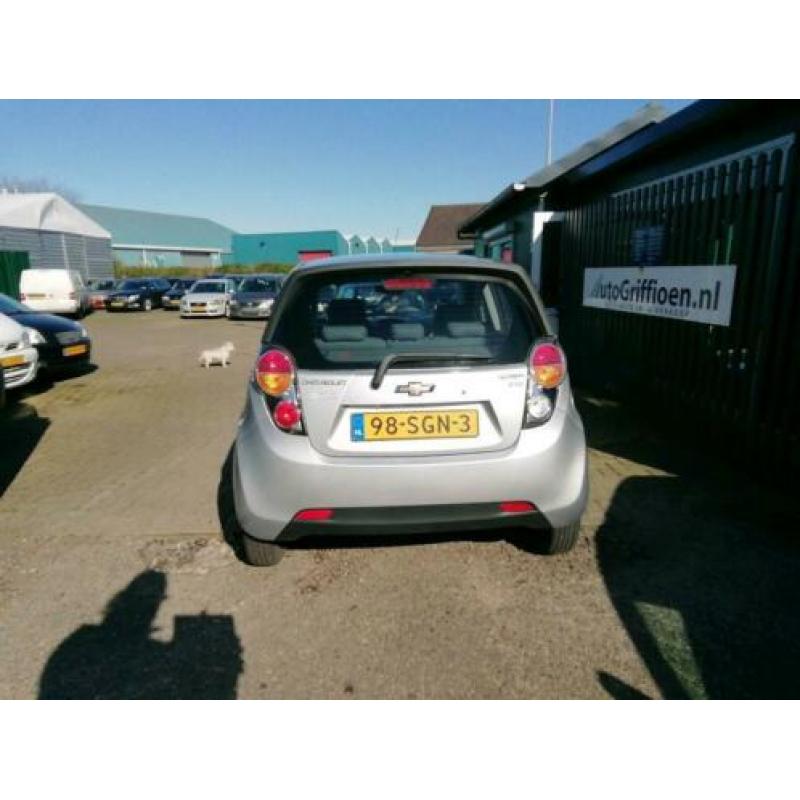 Chevrolet Spark 1.0 16V LS Bi-Fuel Benzine en G3 LPG voor €3