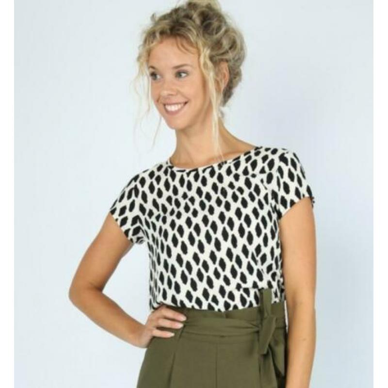 Vero Moda - Wit zwarte top / luipaard print / maat 38