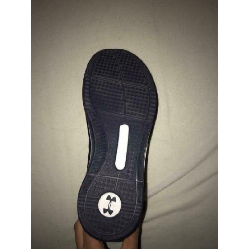 Under armour sport schoenen