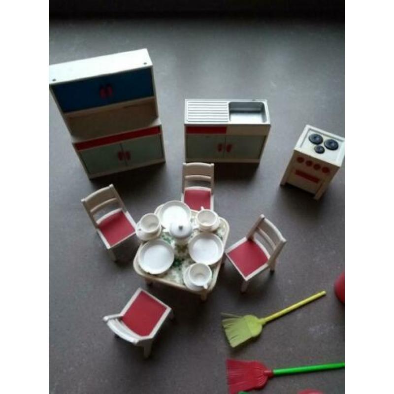 Keukentje voor poppenhuis, Lundby