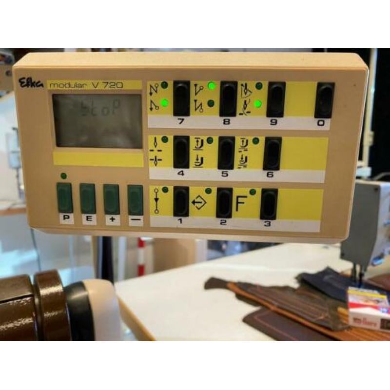 Pfaff industrie naaimachine automaat zigzag en recht.