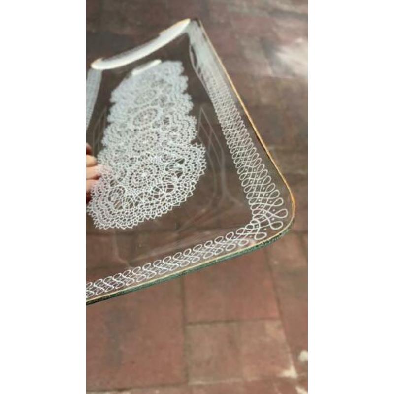Antiek Glazen schaaltje met een goudkleurig randje
