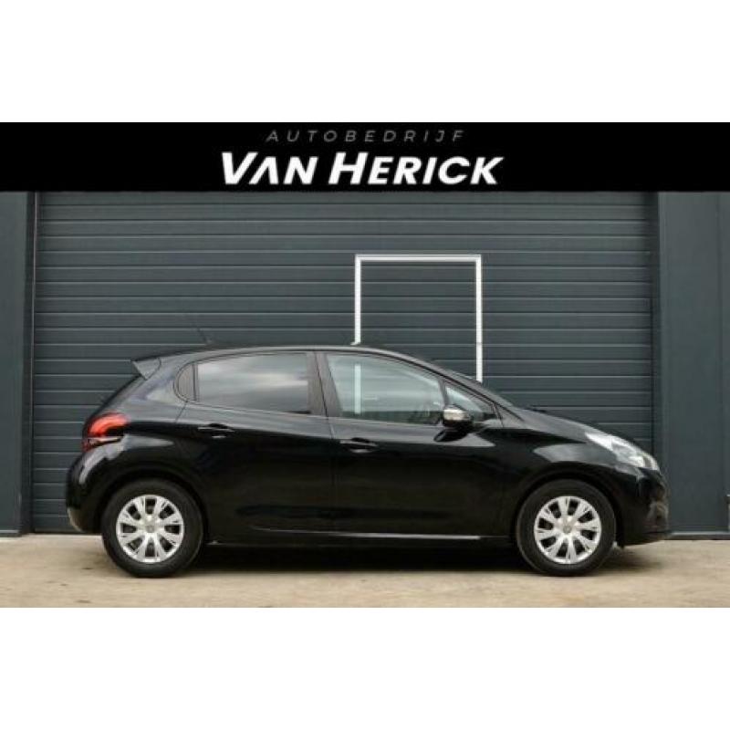 Peugeot 208 1.2 PureTech Urban Soul Navigatie / 1e eigenaar