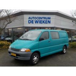 Toyota HI-ACE 2.4 LWB (LANG) DUBBELCABINE 6 ZITPLAATSEN