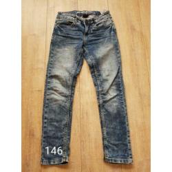 Jeans slim fit 146 als nieuw
