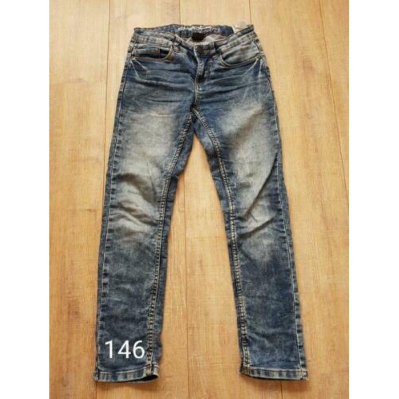 Jeans slim fit 146 als nieuw