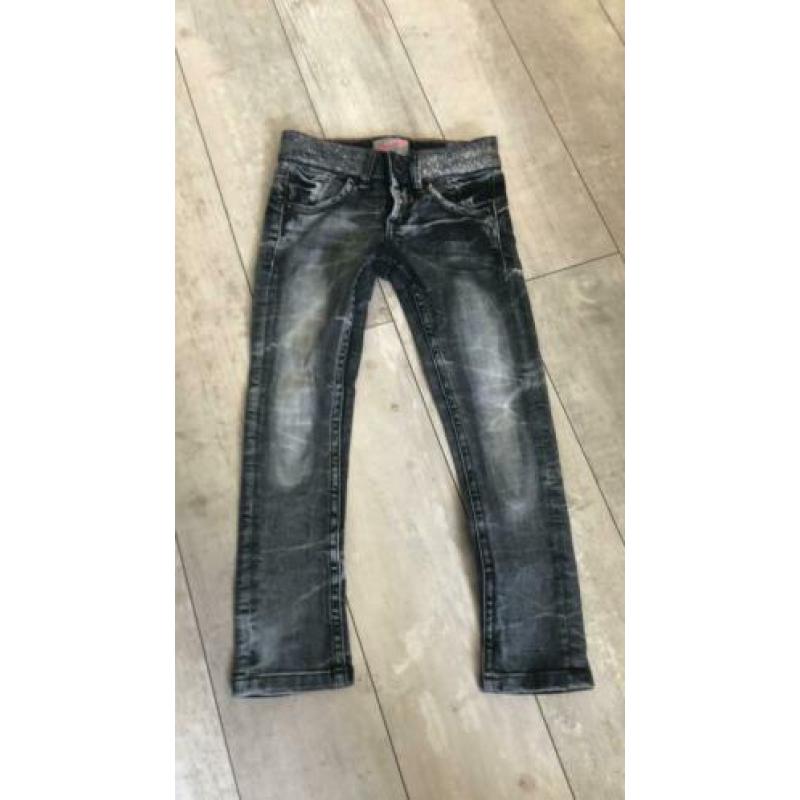 Nieuwstaat gave skinny jeans vingino maat 104