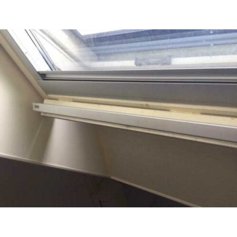 Velux dak tuimel raam 125 br x 115 hoog