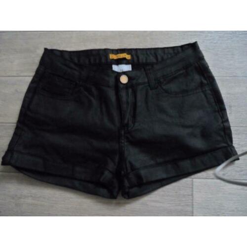 B a DIVA SHORT ALS NIEUW MAAT 164