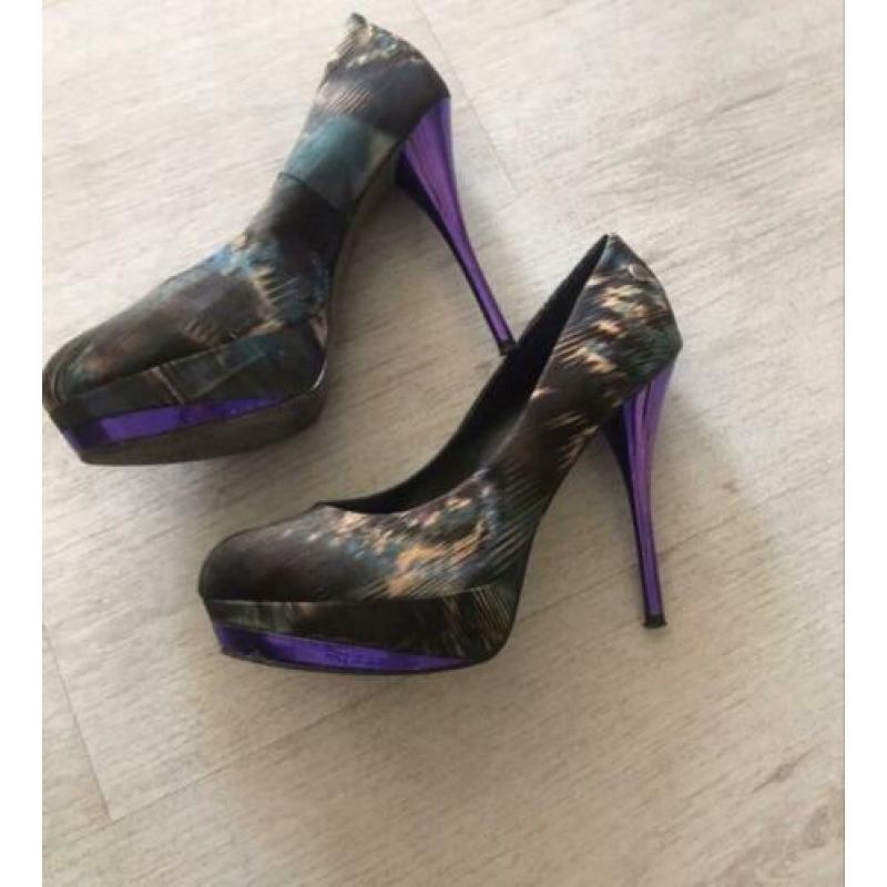 Blink pumps 38