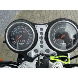 Triumph THUNDERBIRD (bj 2002)