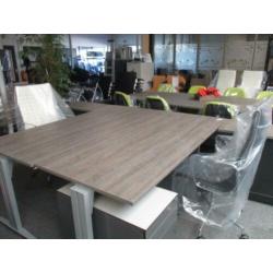 bureau buro kantoortafel werktafel