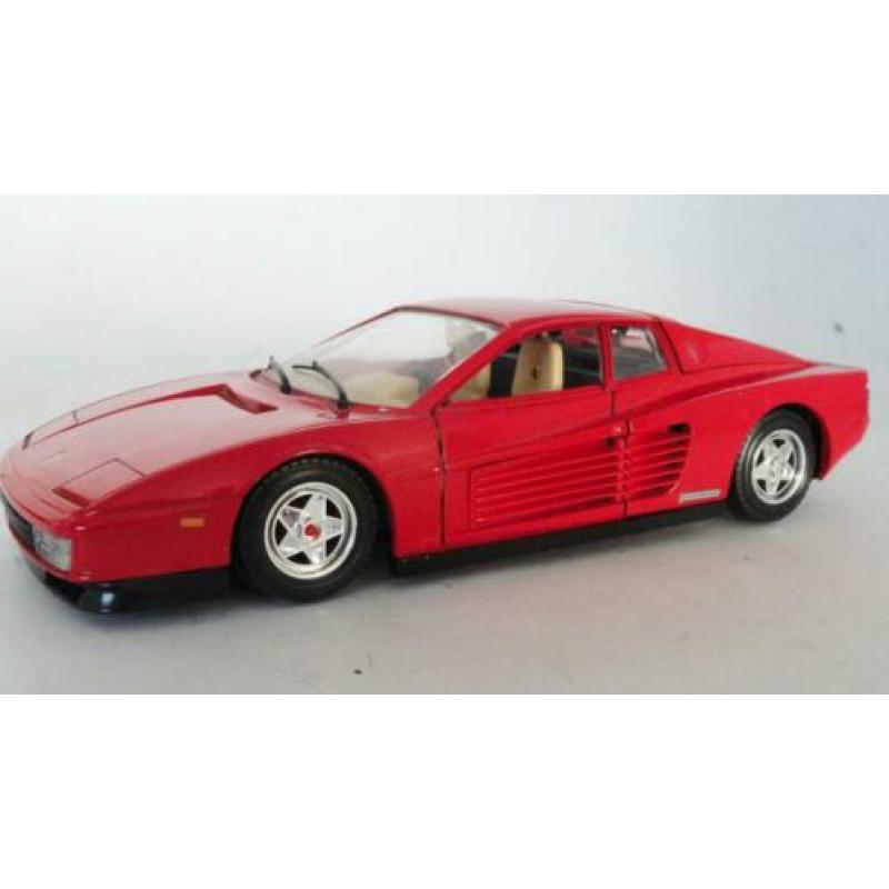 Bburago verzameling 1:24 - VITRINEMODELLEN + veel Folders