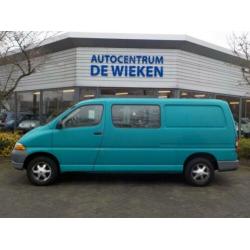 Toyota HI-ACE 2.4 LWB (LANG) DUBBELCABINE 6 ZITPLAATSEN
