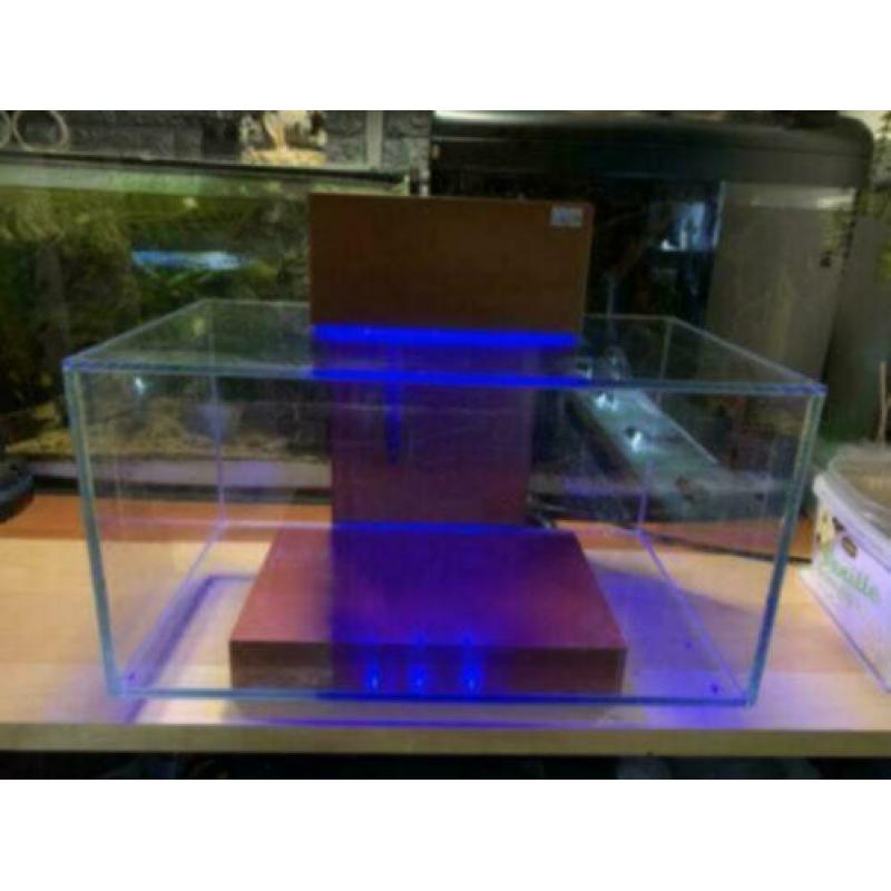 Aquarium Fluval edge 23