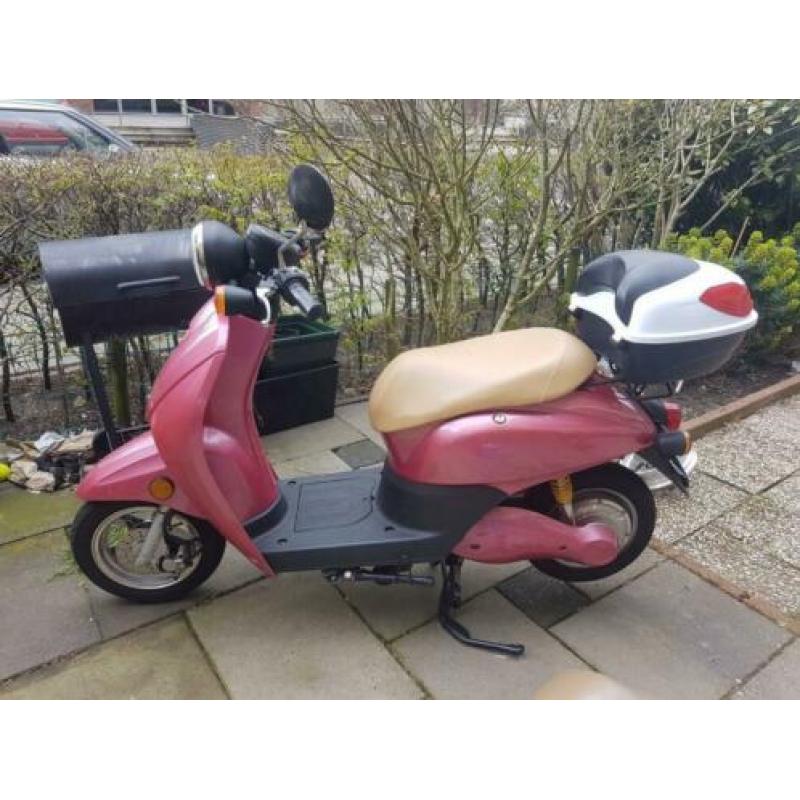 Scooter yadea