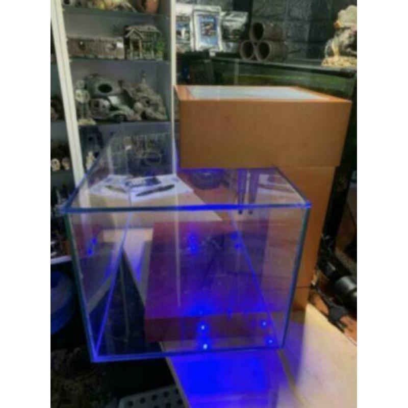 Aquarium Fluval edge 23