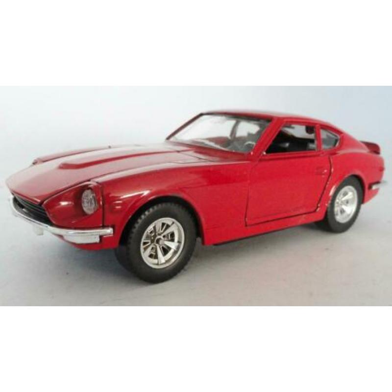 Bburago verzameling 1:24 - VITRINEMODELLEN + veel Folders