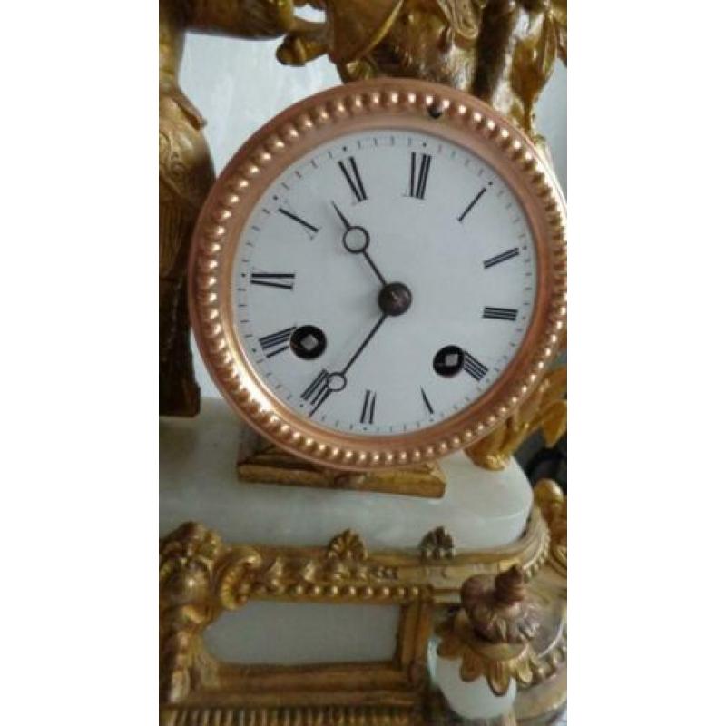 Antieke Franse pendule