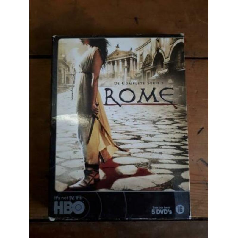 Rome seizoen 1 en 2. 2 zit in houten kistje
