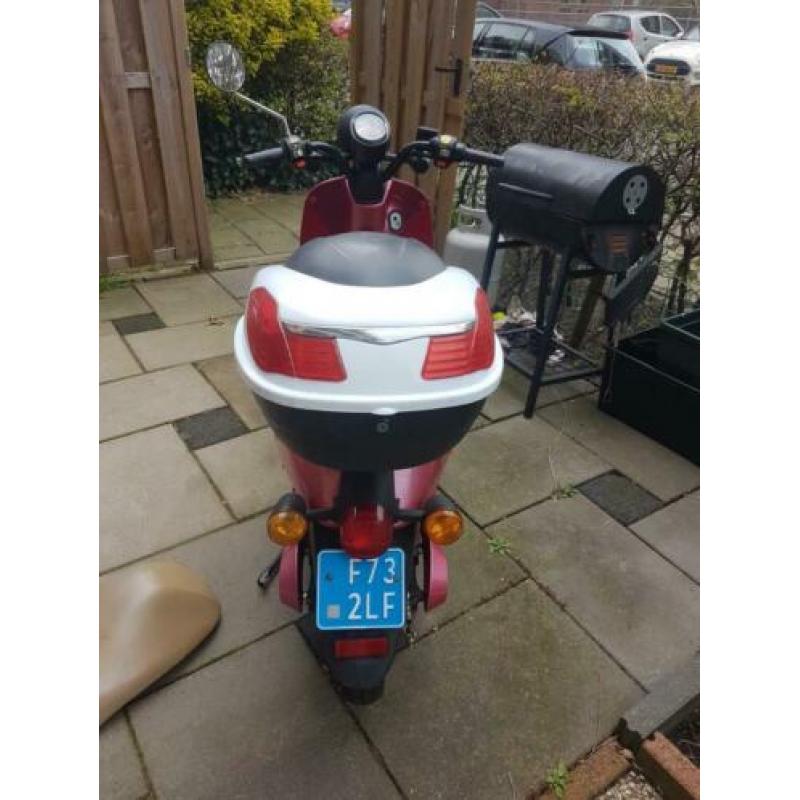 Scooter yadea