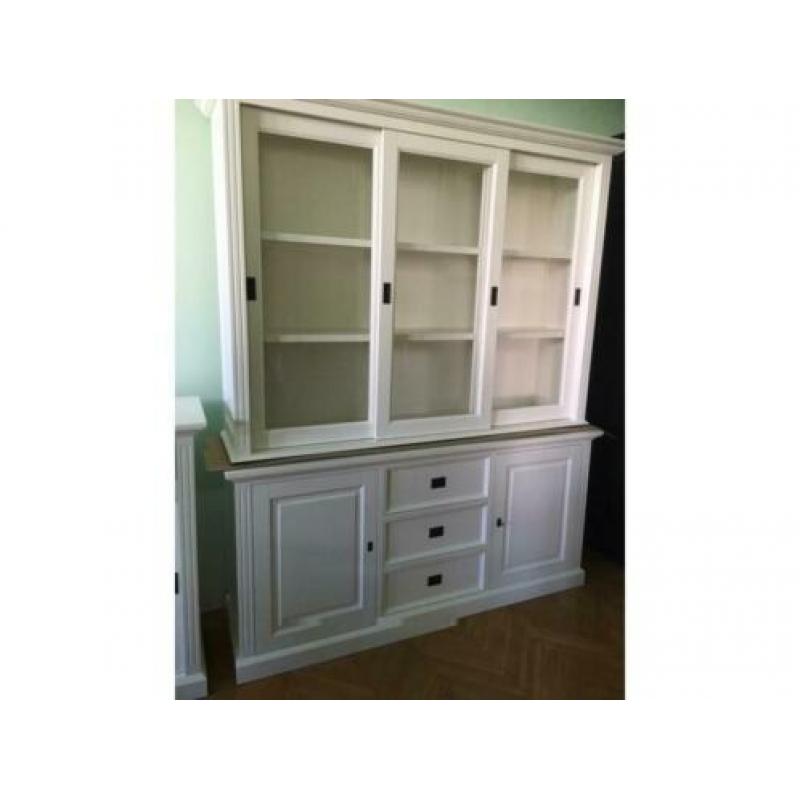 Vitrinekast Richmont 180x50x220 cm.