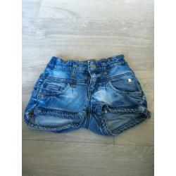 JUBEL korte spijker broek nieuwstaat mt 128 D21
