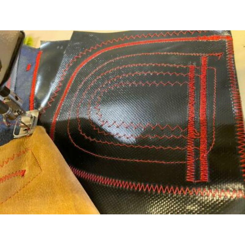 Pfaff industrie naaimachine automaat zigzag en recht.