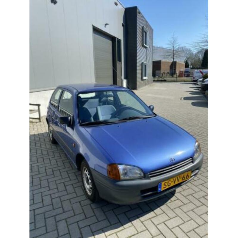 Toyota starlet 1997 met trekhaak in perfecte staat