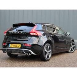 Volvo V40 T3 152PK Automaat Polar+ Sport / Harman Kardon / K