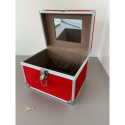 Kistje / beautykoffer / jewellerycase / beautycase
