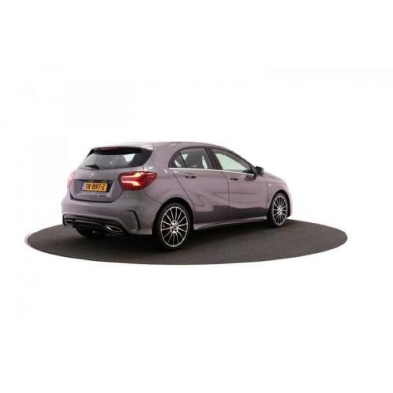 Mercedes-Benz A-Klasse 160 WhiteArt AMG Edition | Achteruitr